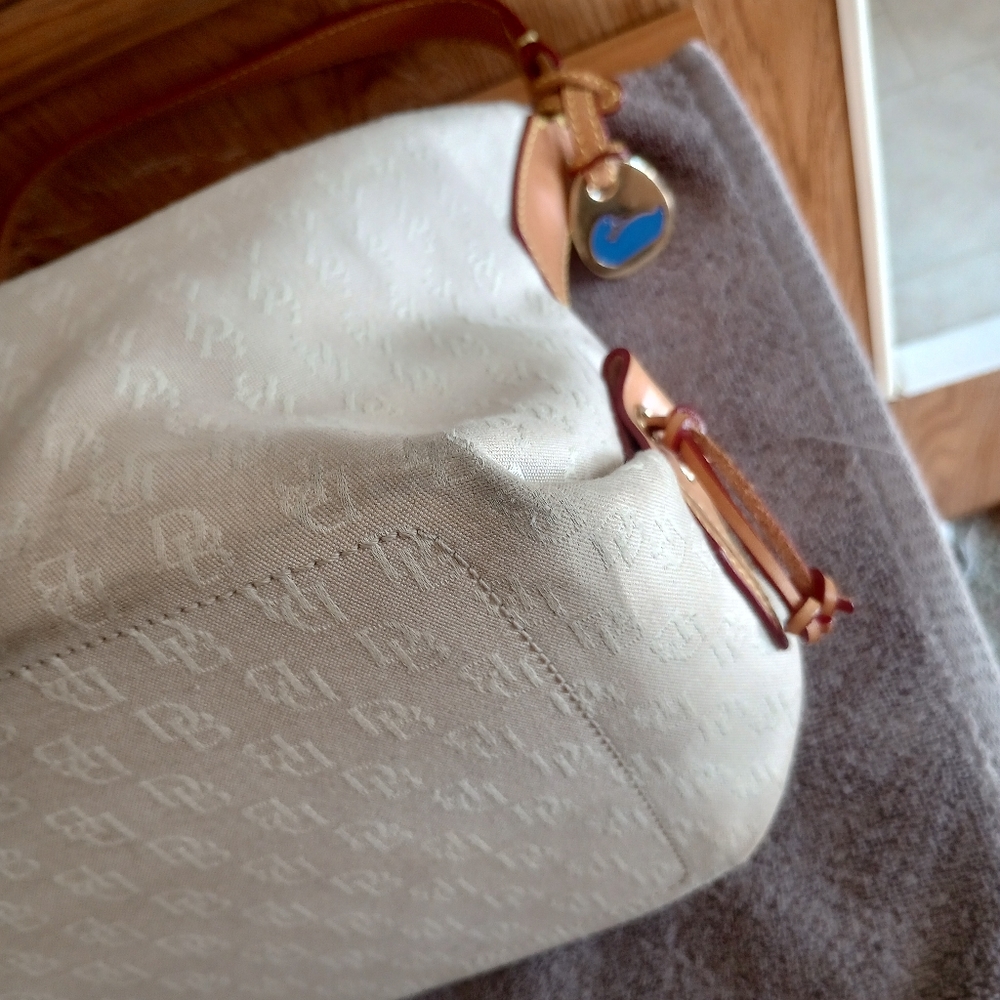 Vintage Dooney & Bourke handbag - Picture 5 of 6
